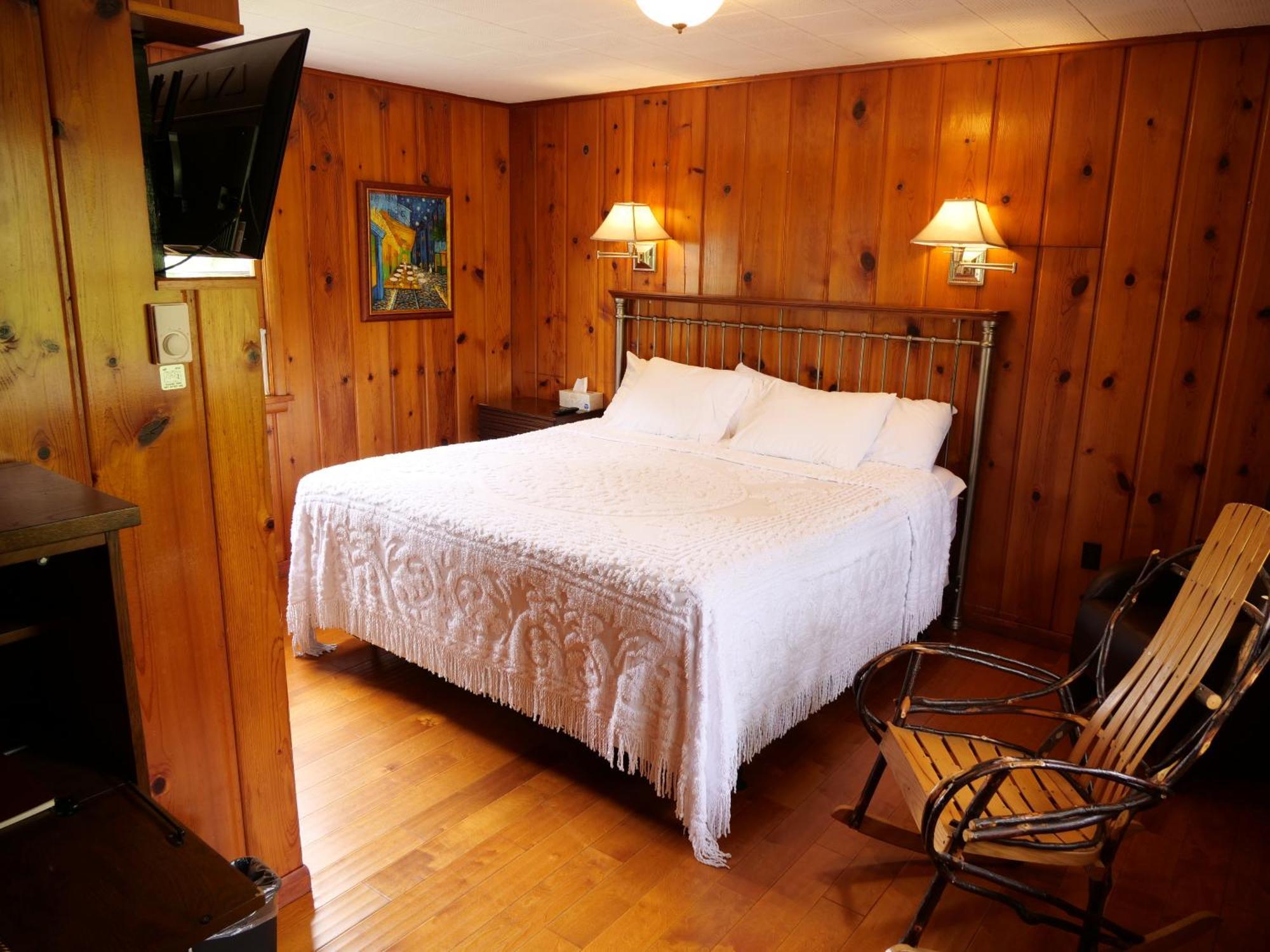 Ludington Blue Spruce Inn Chambre photo