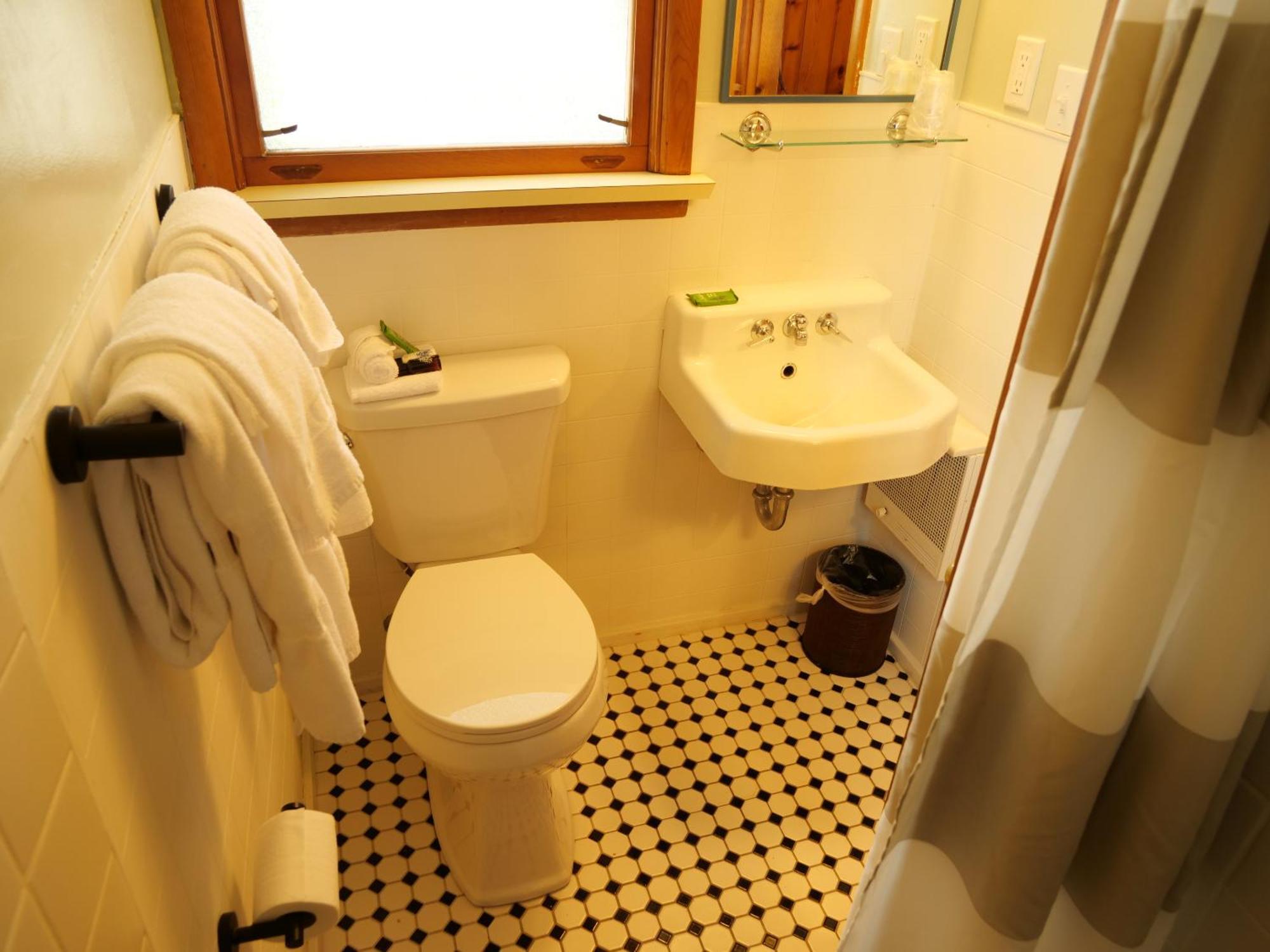 Ludington Blue Spruce Inn Chambre photo